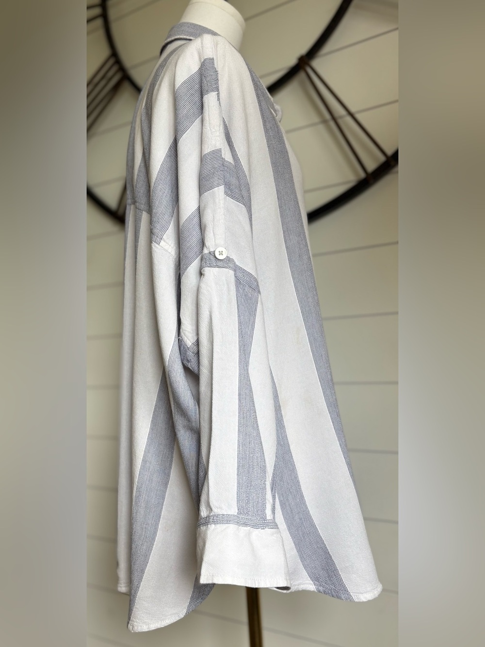 AE Oversized Striped Beach Shirt - Viscose/Linen Blend - White & Light Gray - M - Picture 9 of 13